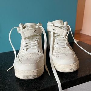 Air Force 1 Mids